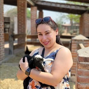 Meet your Posher, Zoraida